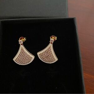 Zaano Women Fan Shape Earrings Gold Tone Pink Accent Crystals Dangle